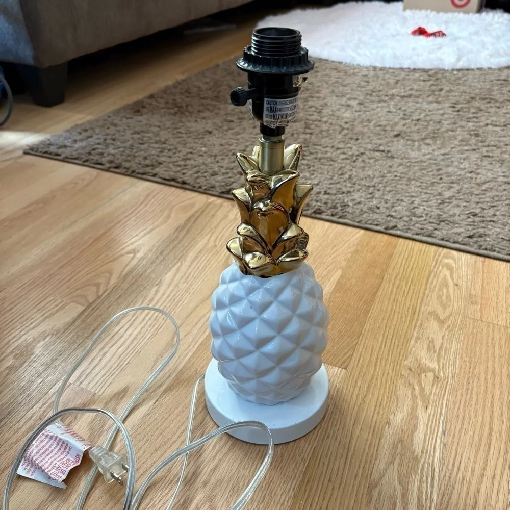 Pineapple Ceramic Table Lamp White Gold Light